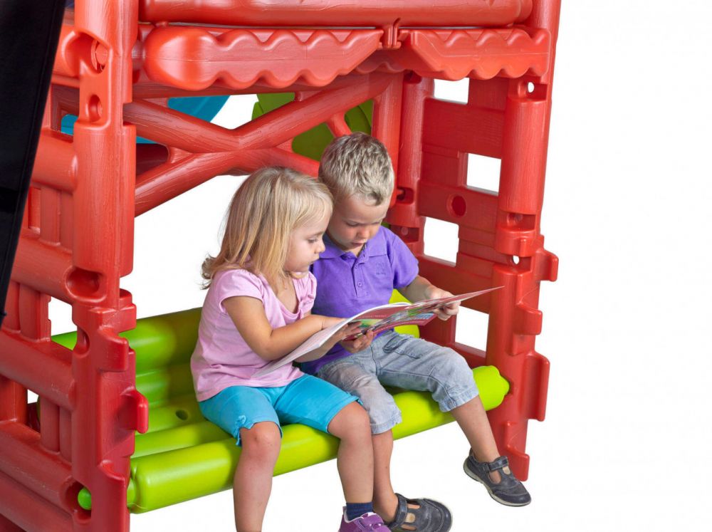 casetta-gioco-bambini-altalena-scivolo